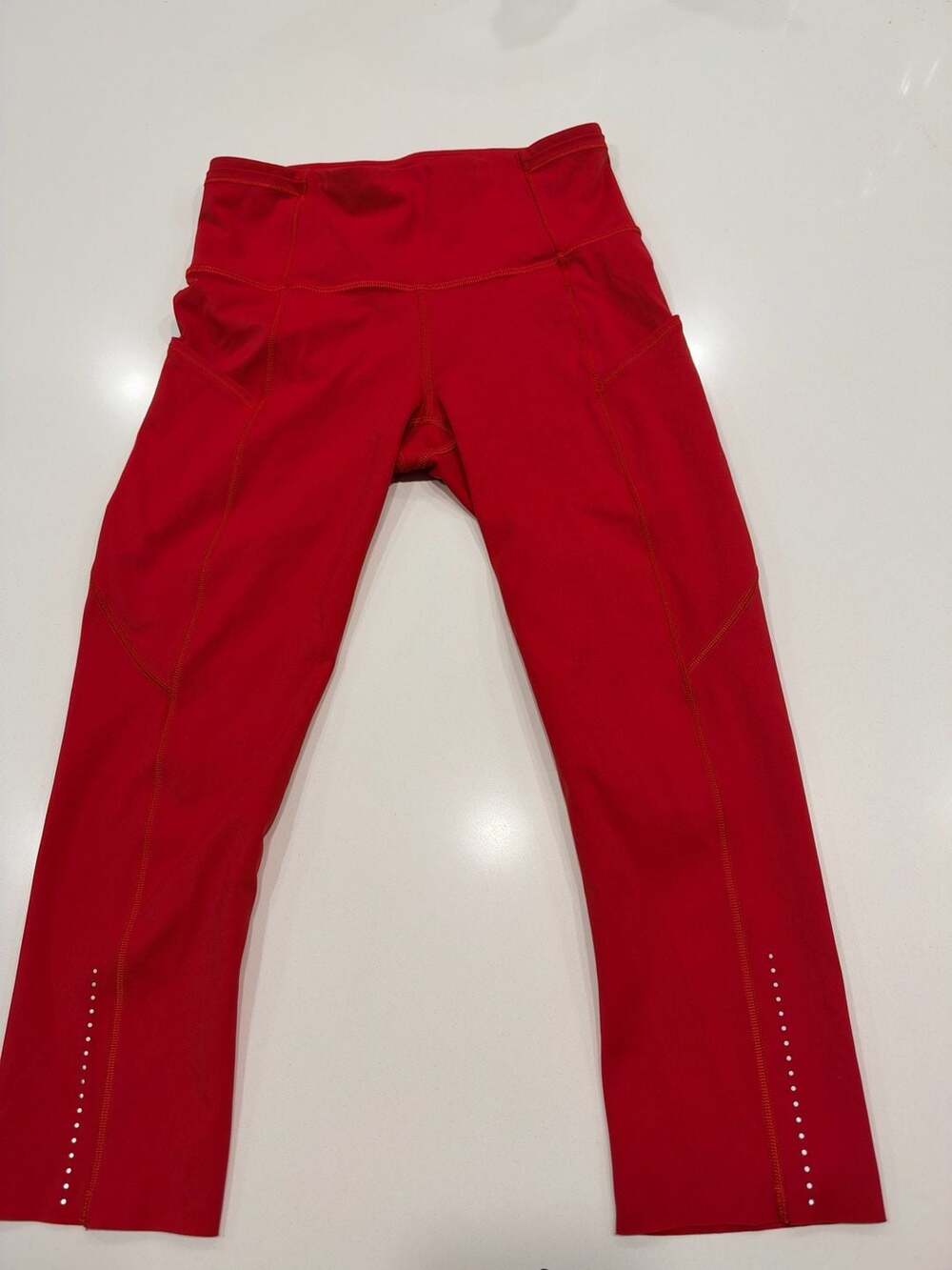 Lululemon Swift Speed High-Rise Crop Size 4 Red Leggings